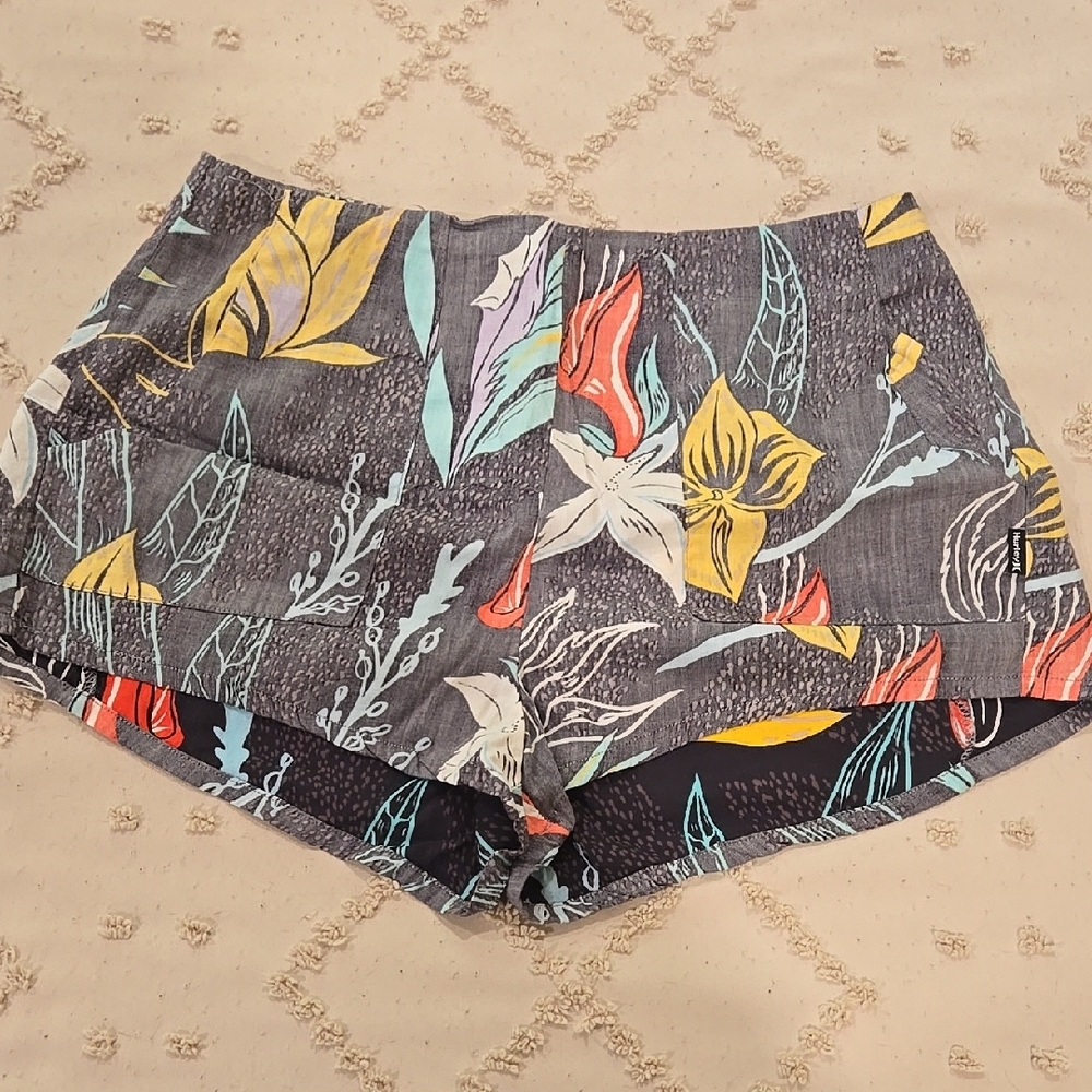 Hurley Floral Women's Shorts